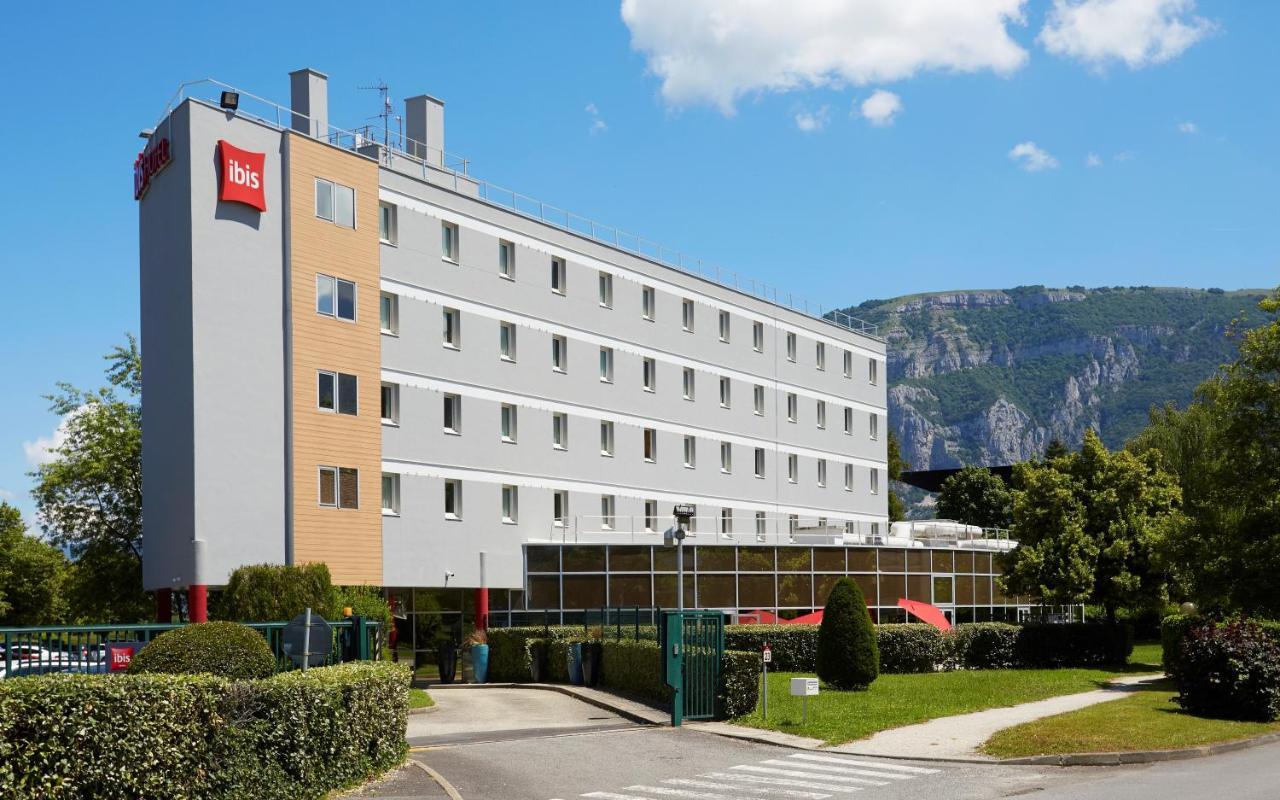 Hotel Ibis Archamps Porte De Geneve Exterior foto