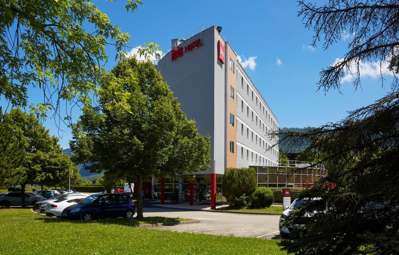 Hotel Ibis Archamps Porte De Geneve Exterior foto